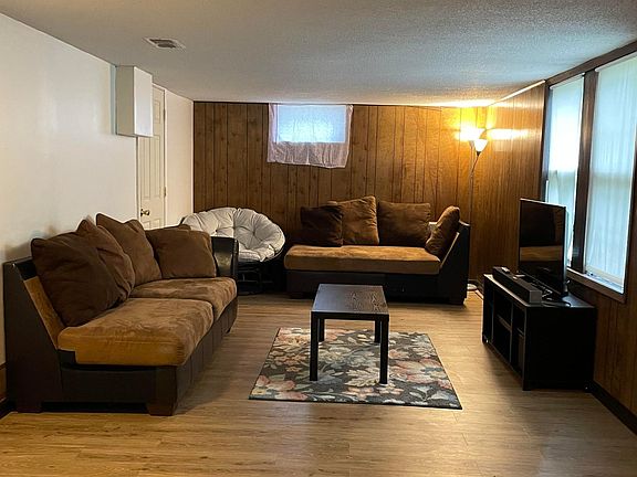4th image of 10815 Quincy Blvd NE