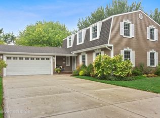 1212 S Kaspar Ave, Arlington Heights, IL 60005