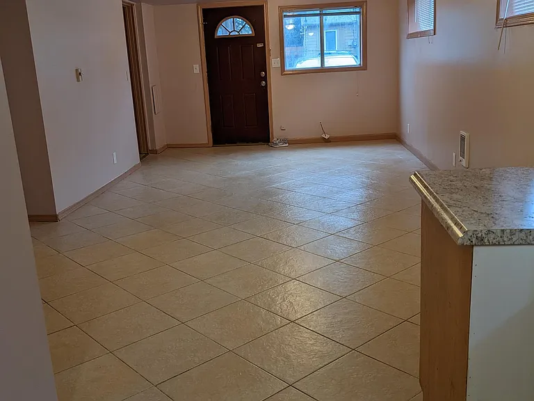 4610 S Holden St #B — Photo 7