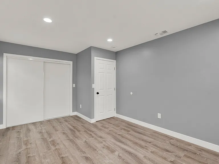 5646 Deodar St #B — Photo 3