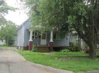 2013 E William St, Decatur, IL 62521