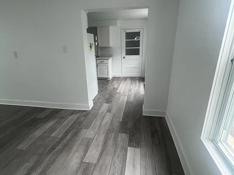 762 Broad St #B-1 — Photo 7