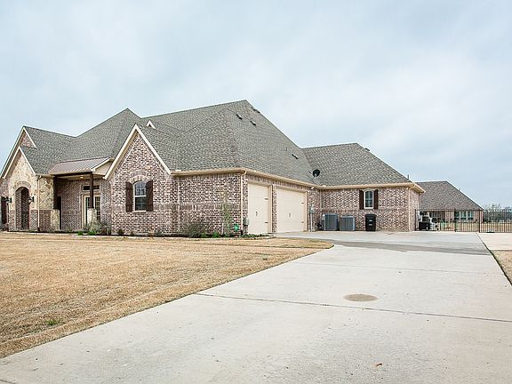 4th image of 1410 Caman Park Dr