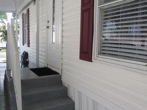 2nd image of 932 SW 132nd Ter