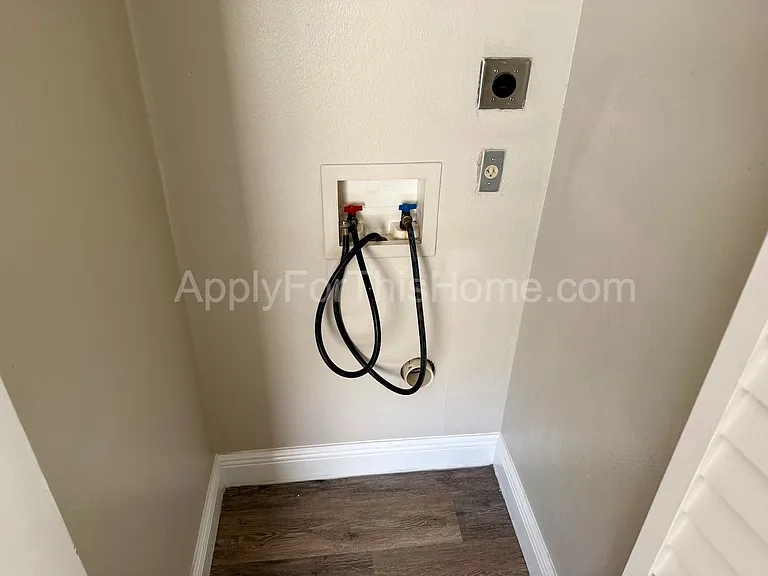 3906 E Bird St #B — Photo 7