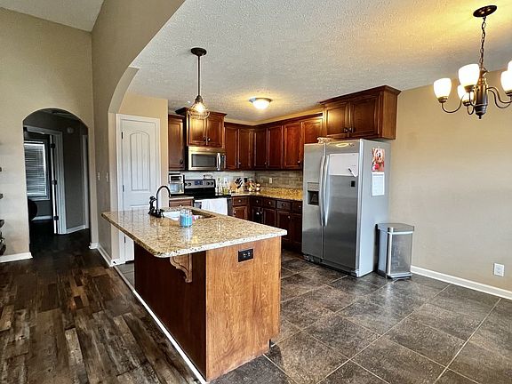 4th image of 1115 Freedom Dr