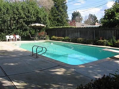 2nd image of 503 W Bullard Ave