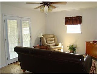 2nd image of 4816 Mendez St