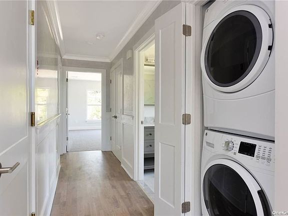 5th image of 708 Breton Way