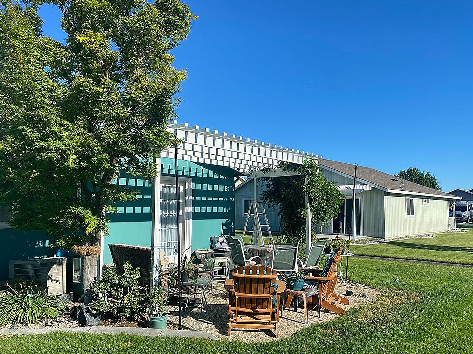 1st image of 534 Smoketree Pl