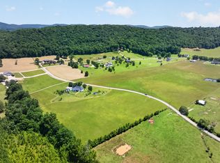 301 Rolling Meadows Ln, Rickman, TN 38580
