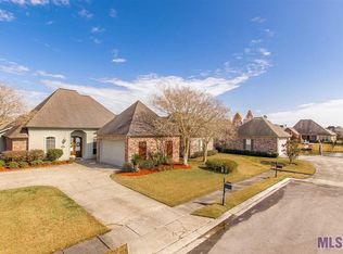 10780 Hill Pointe Ave, Baton Rouge, LA 70810