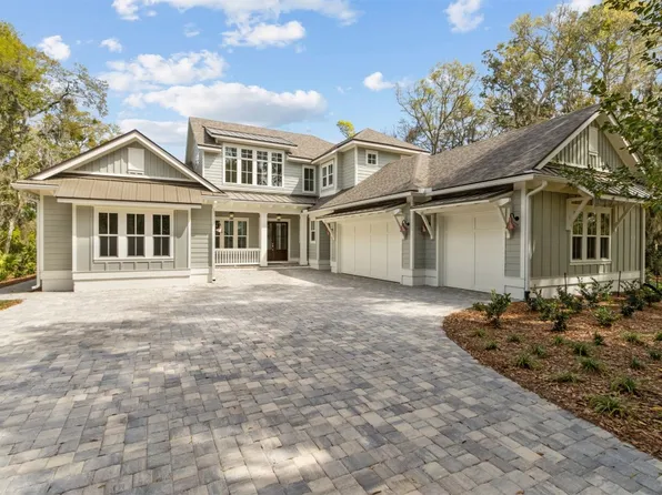 92 Long Point Dr, Fernandina Beach, FL 32034