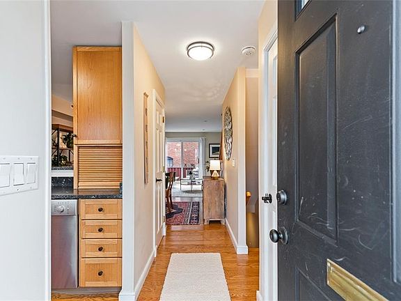 5th image of 546 Angell St #B-3