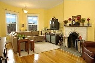 Living Room with working fireplace