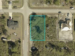 2621 40th St W, Lehigh Acres, FL 33971