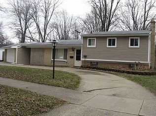 22025 Ontaga Ave, Farmington Hills, MI 48336