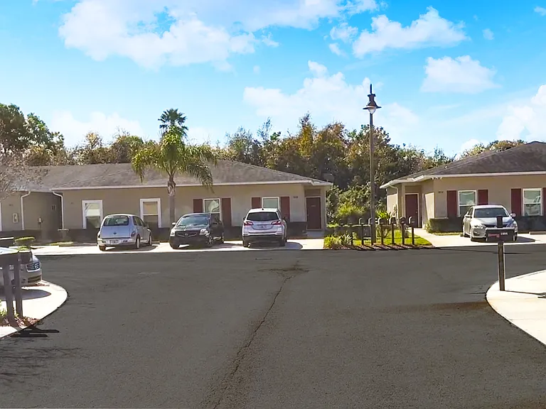 1903 Leafland Ave #1903 — Photo 2