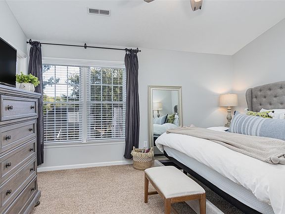 4th image of 40 Wood Pointe Dr Unit 22