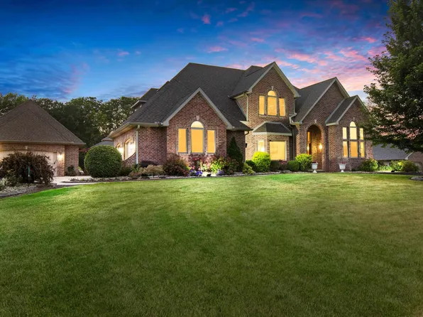 1327 Amanda Dr, Metamora, IL 61548