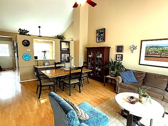 4th image of 6885 Chaffee Ct