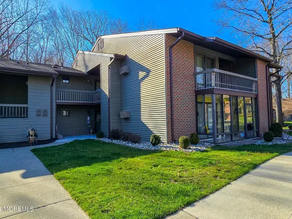 73 Western Reach, Red Bank, NJ 07701