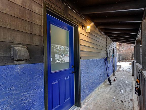 3rd image of 348 Pioneer Rd