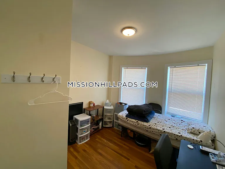 830 Huntington Ave #3 — Photo 34