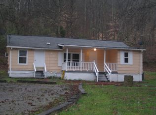 421 Bass St, Oliver Springs, TN 37840