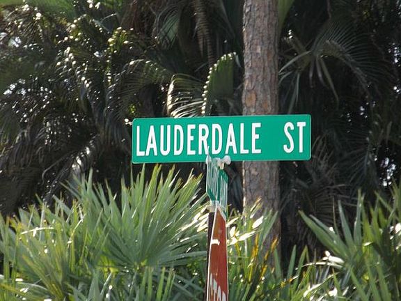5th image of 6021 Lauderdale St