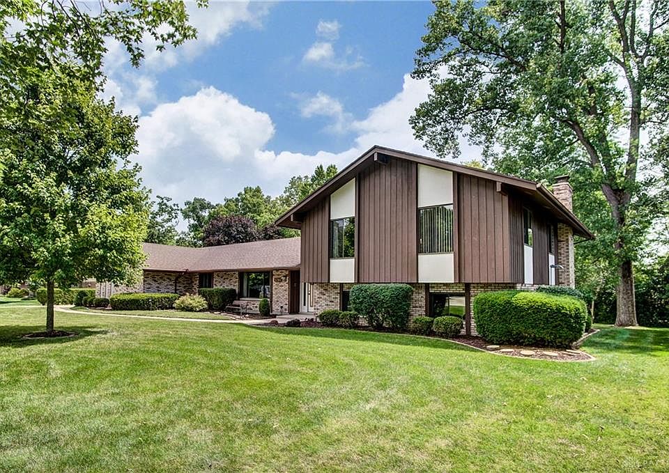 1st image of 6746 Carinthia Dr