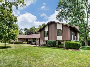 6746 Carinthia Dr, Dayton, OH 45459