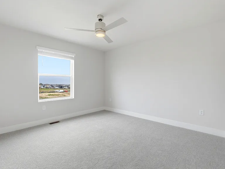 7389 Knapp Dr — Photo 28