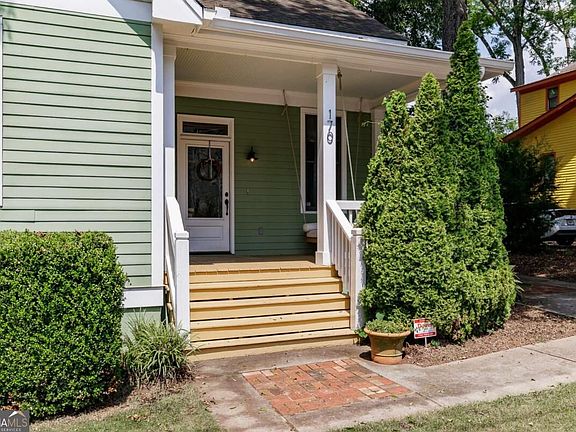 3rd image of 170 Cohen St