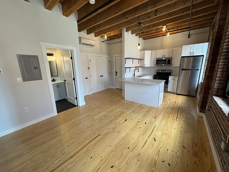 45 Wingate St — Photo 6