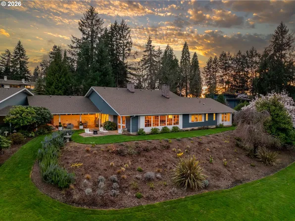 875 W 36th Ave, Eugene, OR 97405