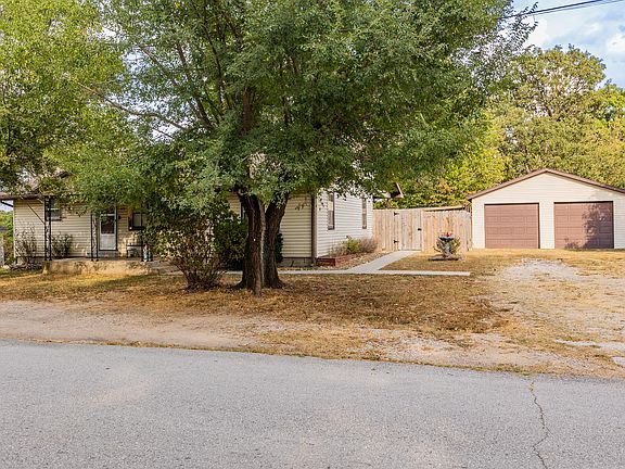 3rd image of 502 S Pear Street