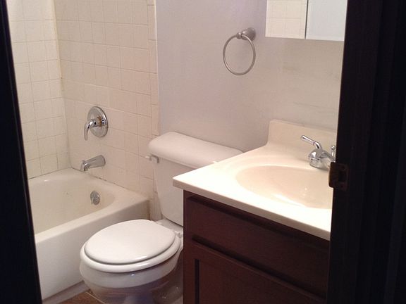5th image of 2360 Ohio Ave APT 4