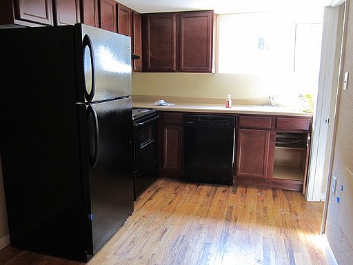 1st image of 830 Maplehurst Ct APT 31