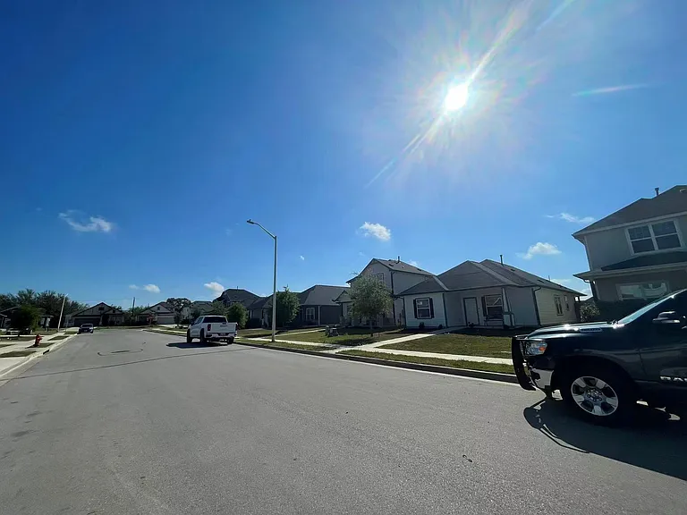 141 Mammoth Dr — Photo 24