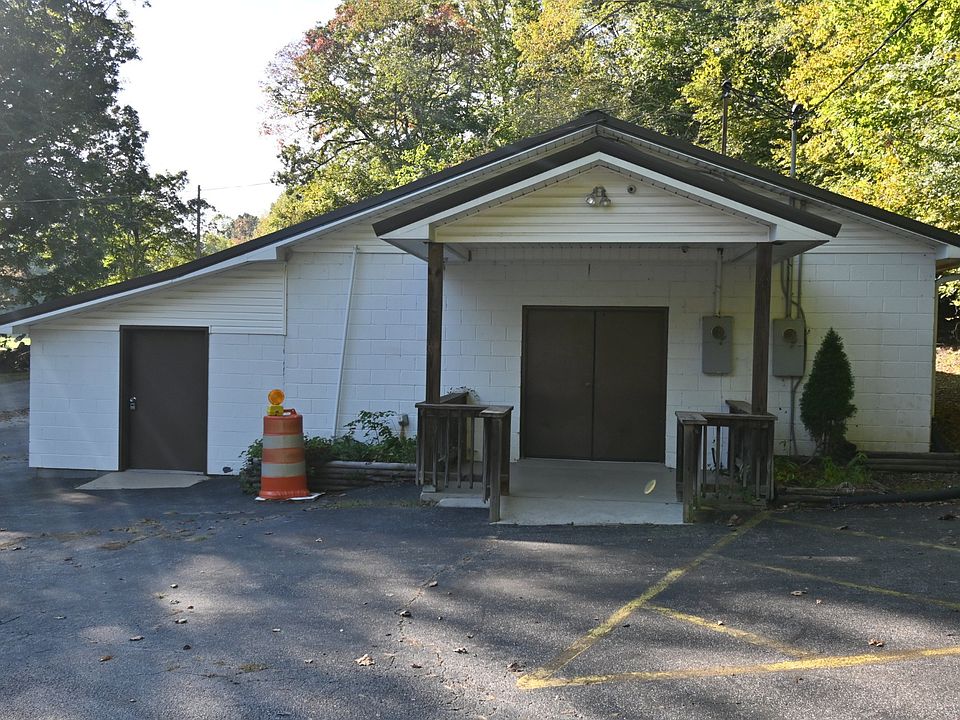 1st image of 2222 Waynesboro Hwy