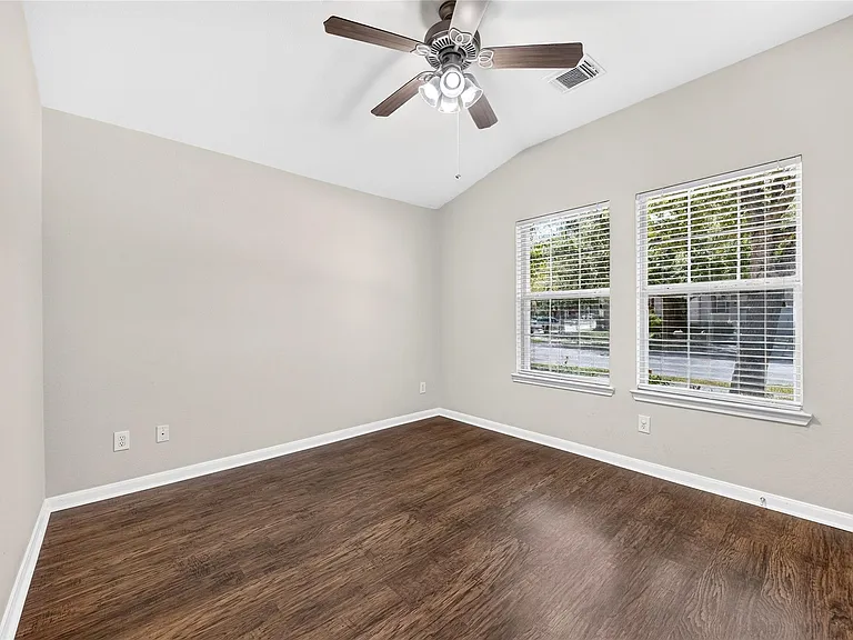 18211 Doral Rock Ct — Photo 37