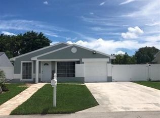 8098 Cedar Hollow Ln, Boca Raton, FL 33433