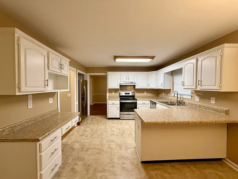 1626 Brandi Ln — Photo 10