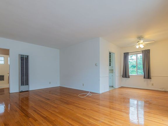 3rd image of 1122-1124 S Holt Ave #7