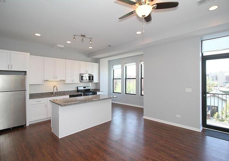 1st image of 1057 W Grand Ave APT 2M
