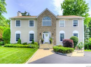 30 Brookside Ln, Harrison, NY 10528