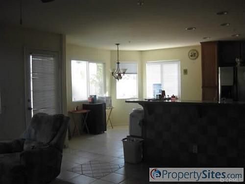 5th image of 4307 N Coronado Pl