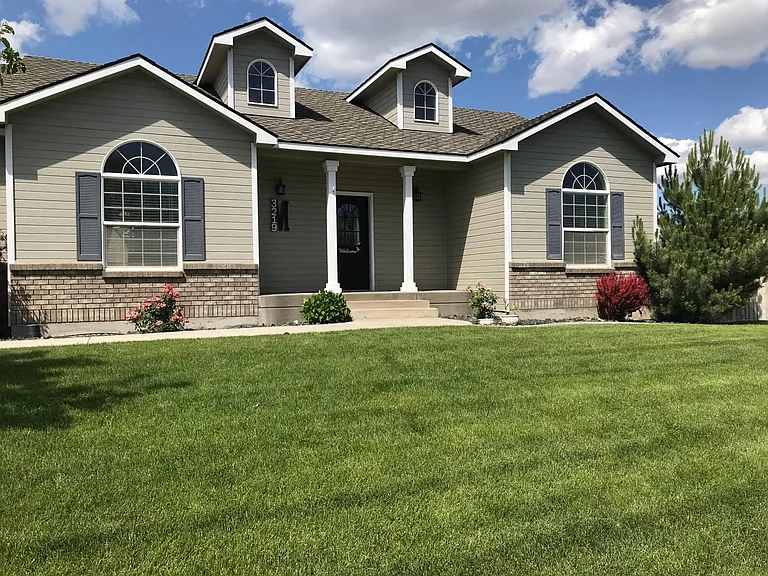 3219 W Canyon Lakes Dr — Photo 1