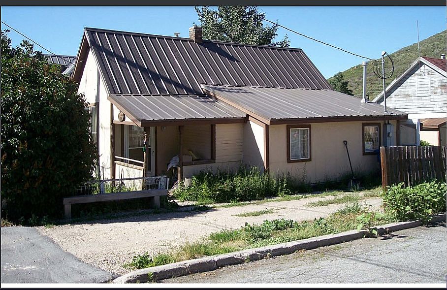 1st image of 1158 Woodside Ave